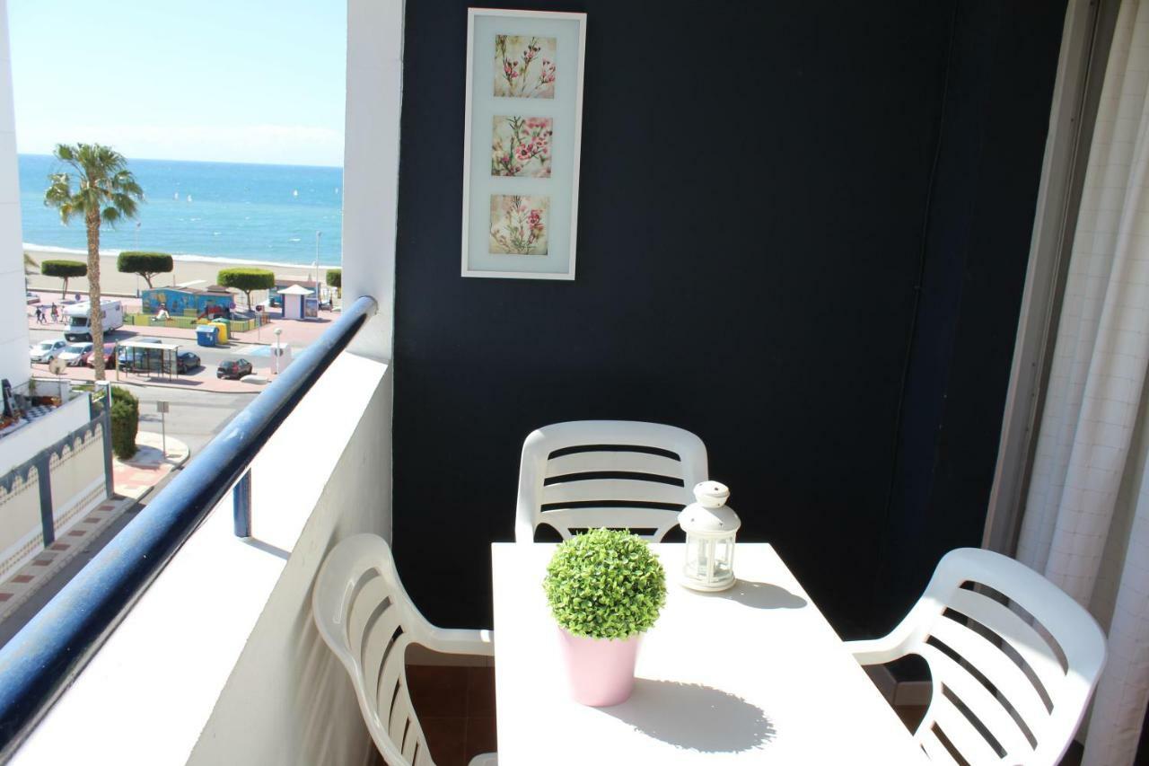 Appartamento Playa Viginia Málaga Esterno foto